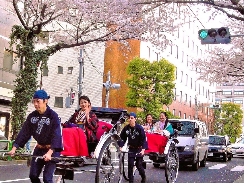 Jinrikisha: Pesona Unik Becak Tradisional Jepang