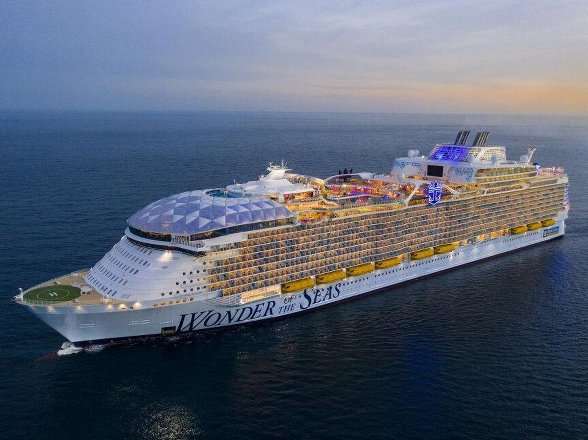 daftar-10-kapal-pesiar-terbesar-termewah-di-dunia