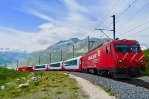 10-kereta-wisata-terbaik-di-dunia-wajib-coba
